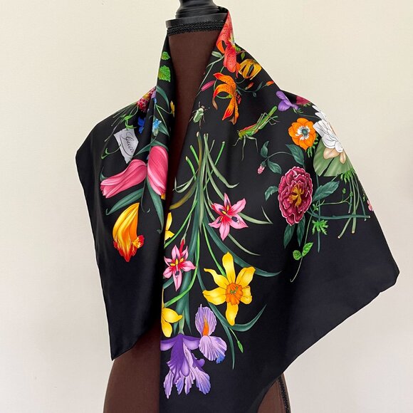 New Gucci Scarf Iconic Floral Silk Wrap with Gucci Gift Box - Picture 6 of 15